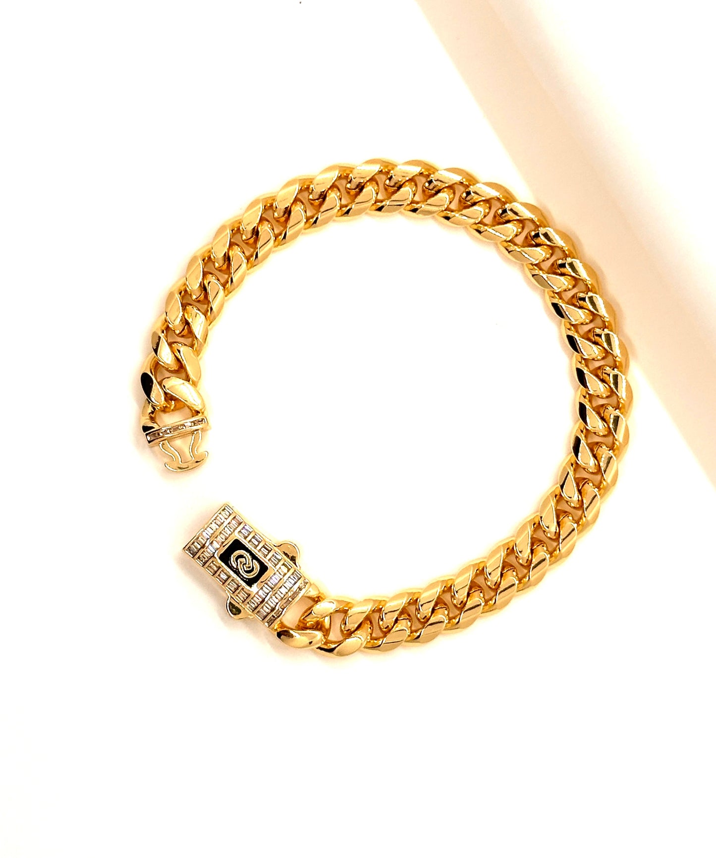 Alzion Cipher + Luxe Cuban Link Chain Bundle